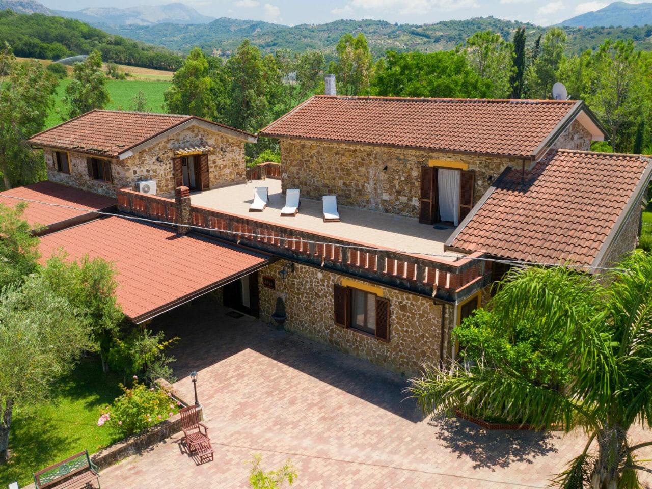 Tenuta Valente - Arts Villa